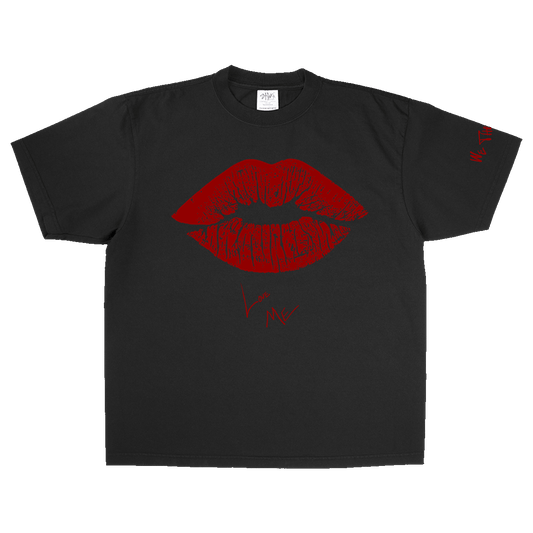 Kiss Tee